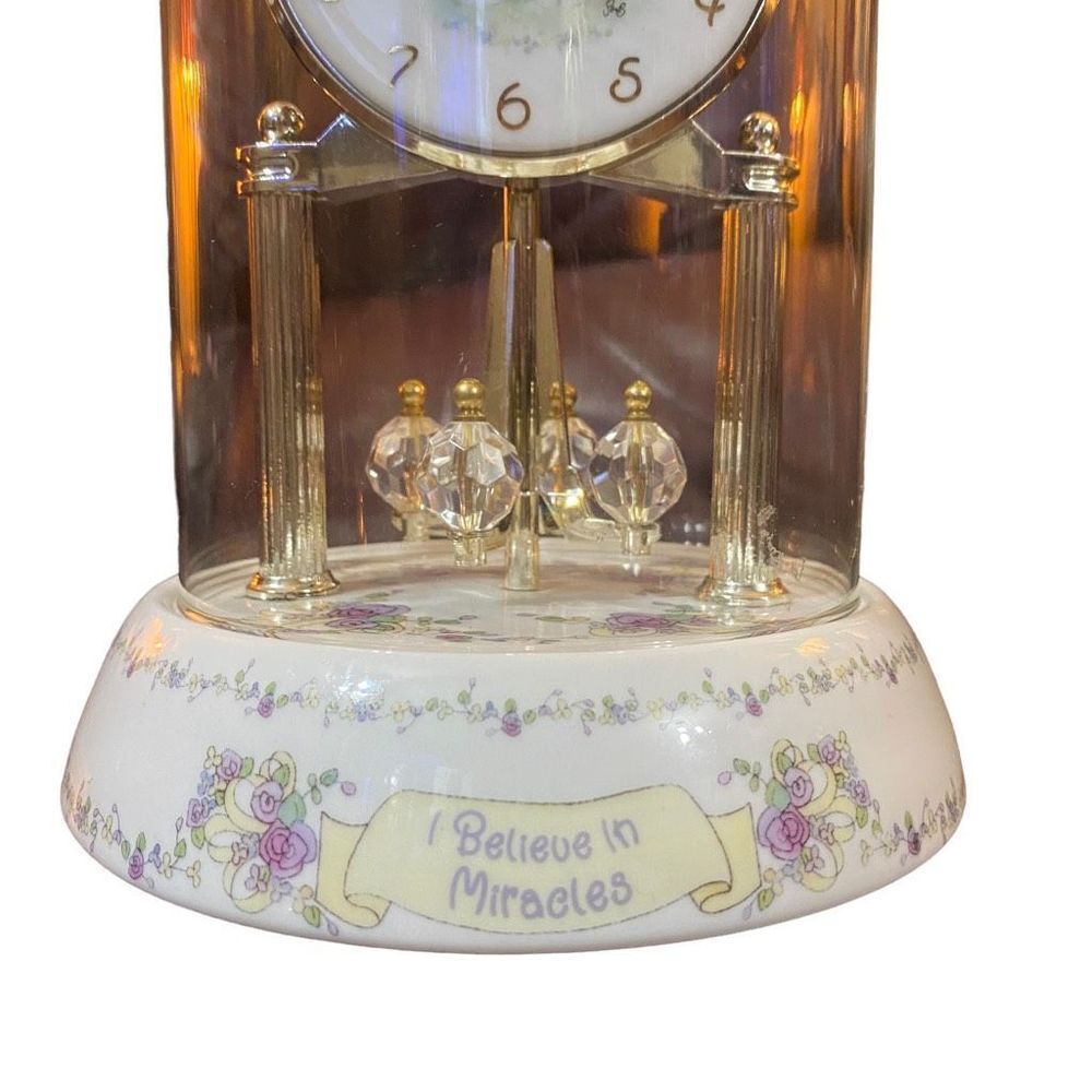 Vintage Precious Moments I Believe in Miracles Porcelain Glass Dome Clock - Picture 4 of 10